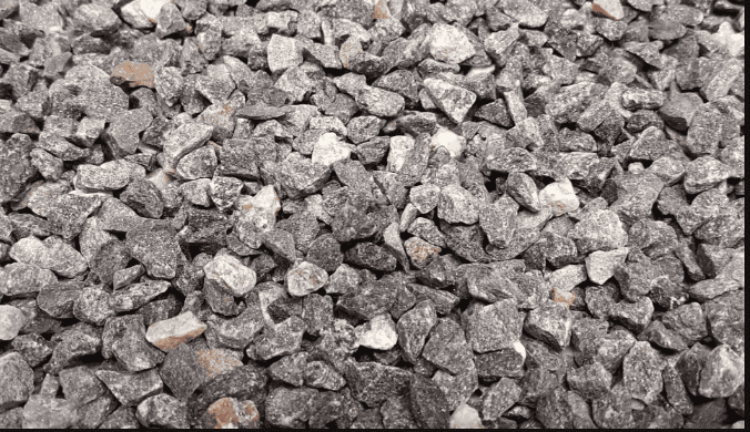 Mulch vs. Decorative Stone: Which Is Better for Your Landscaping?
